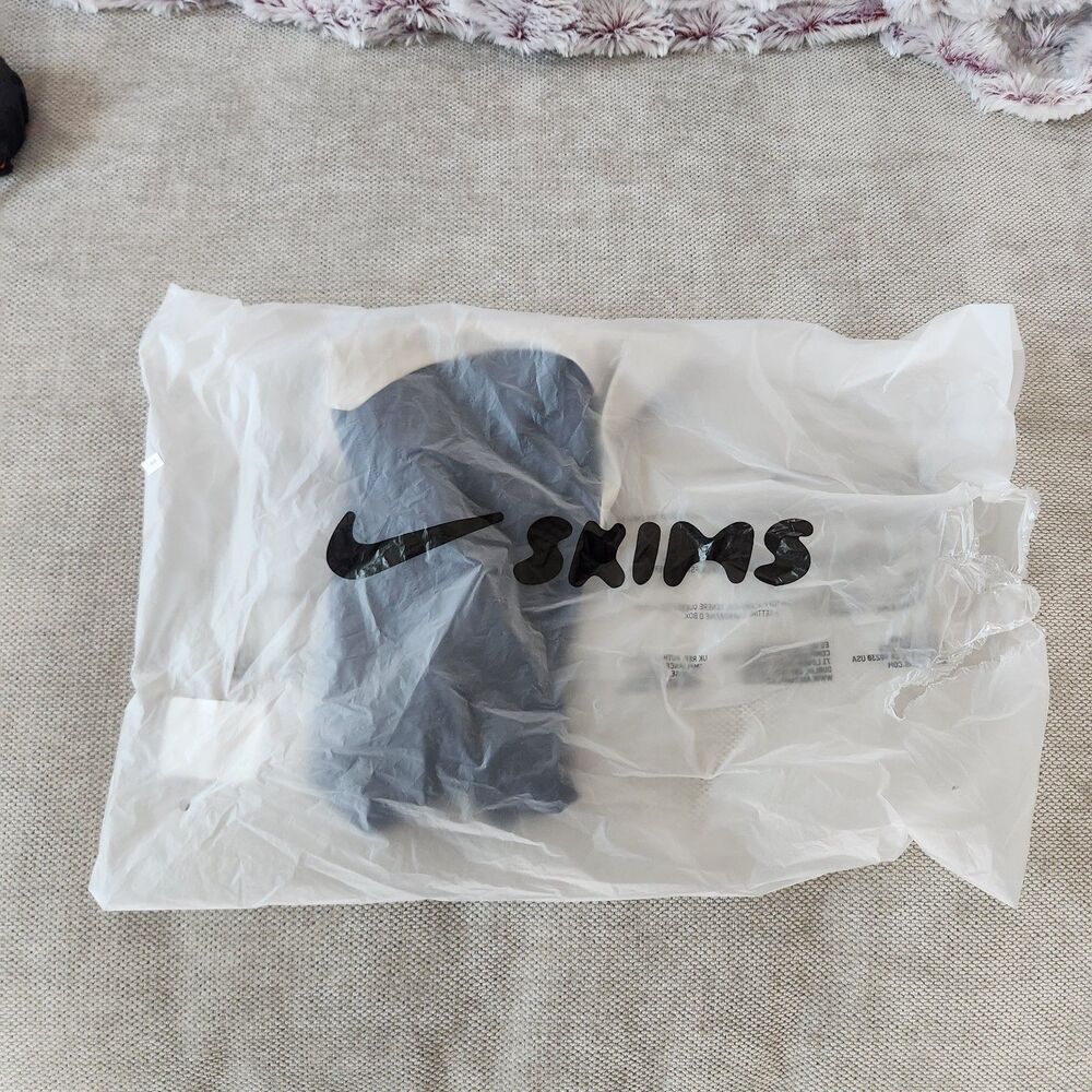 NikeSkims Women's M Deep Royal Stone Matte Shine Mix Boy Shorts NWT 2" Inseam